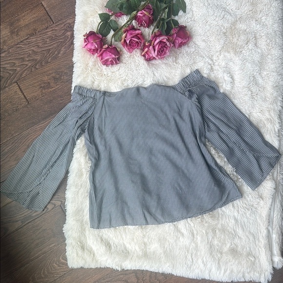 Merona Tops - Merona Striped Off-Shoulder Top - Gray and White Size Medium